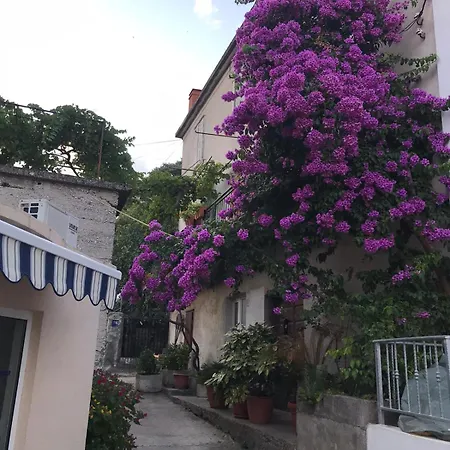 Smokva Διαμέρισμα *