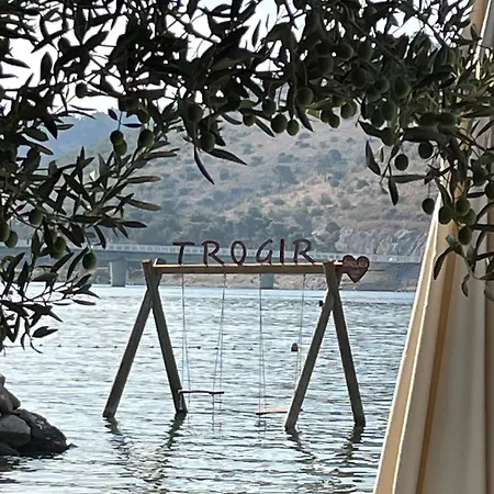 Διαμέρισμα Smokva *